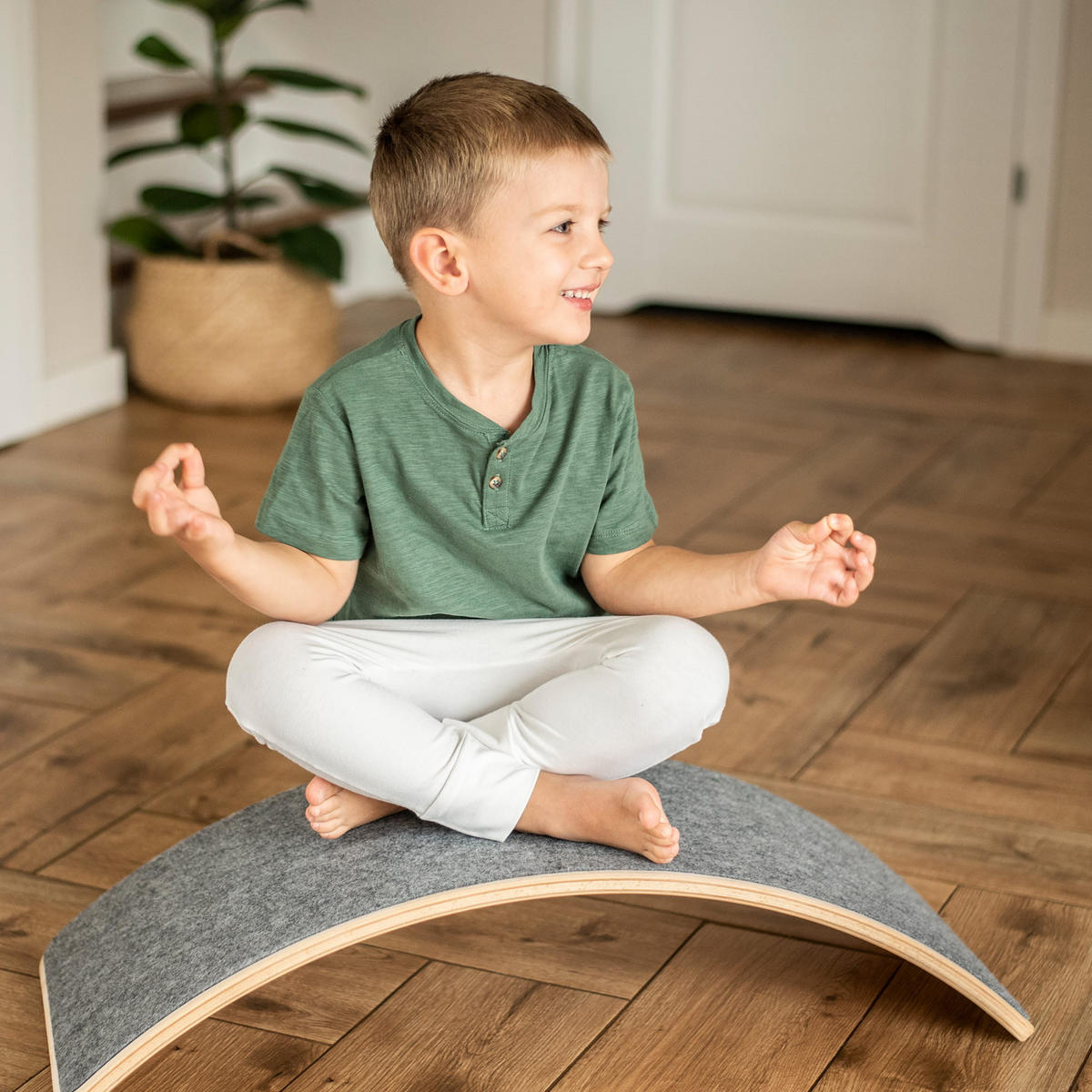BALANCIERBRETT mit Filz für Kinder 80x30cm, Blau Balance Board, Himmelblau - Pastellblau, Holz (30/18/80cm) - MeowBaby