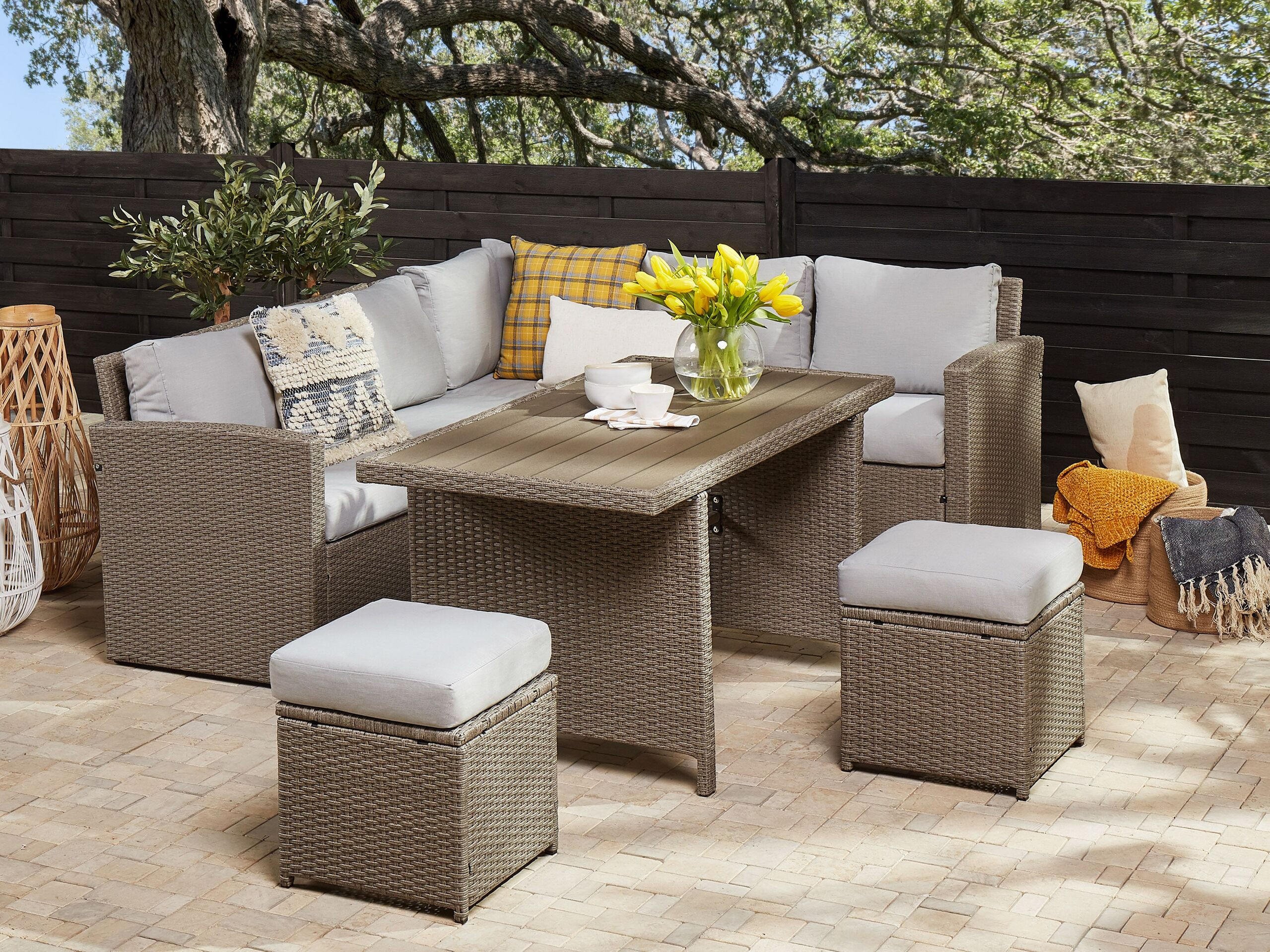 LOUNGE SET 5-Sitzer Rattan Auflagen hellgrau Bardi - Taupe, Kunststoff - Beliani