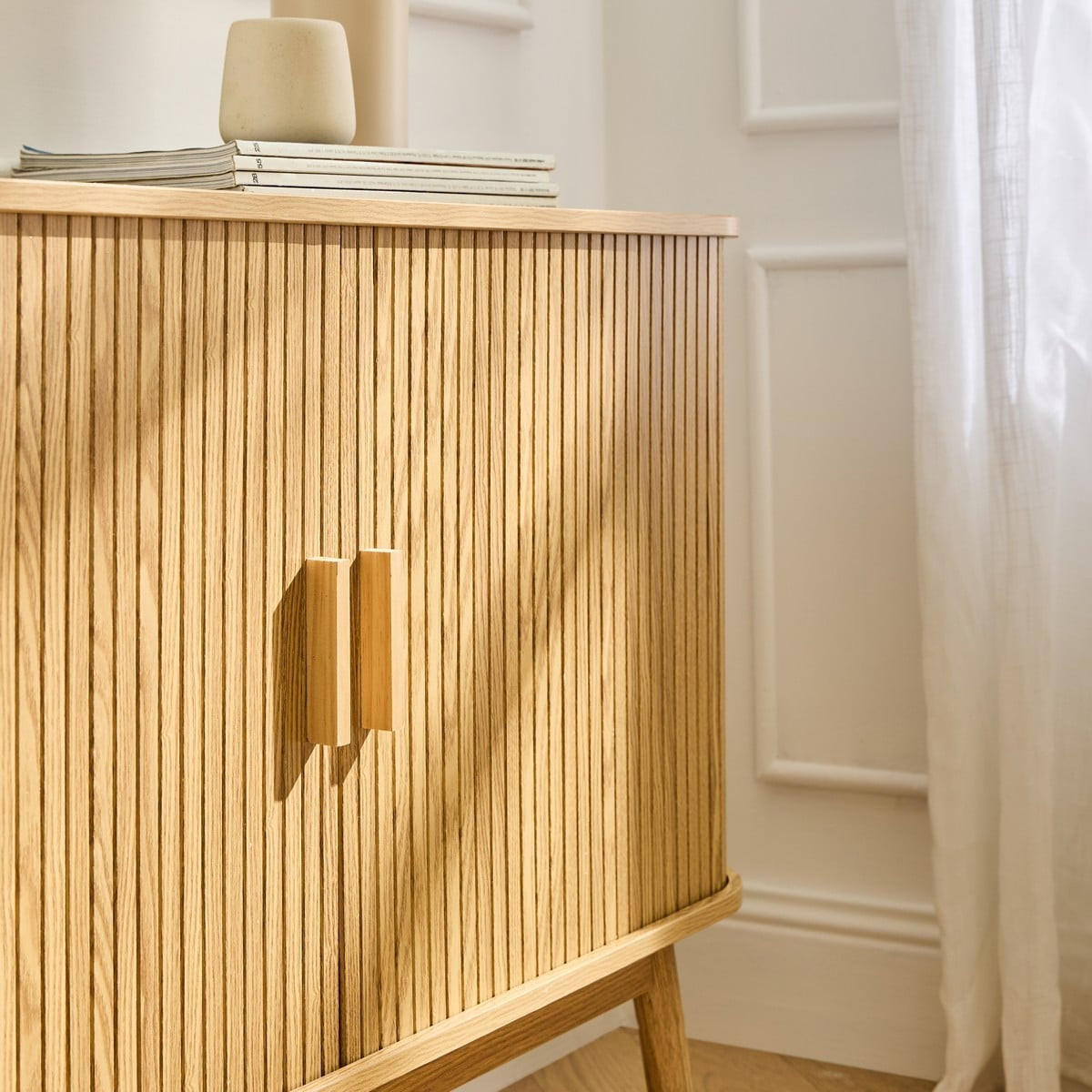 VINTAGE Sideboard Holzdekor 2 Schiebetüren - L110cm - Eiche Bianco, Holzwerkstoff (39/75/110cm) - Calicosy