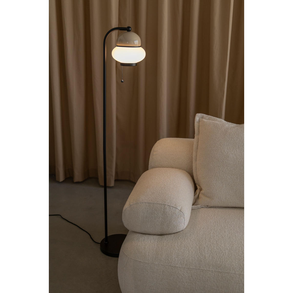 STEHLAMPE Bumble Beige - Beige, Metall (26/26/130.5cm) - Zuiver