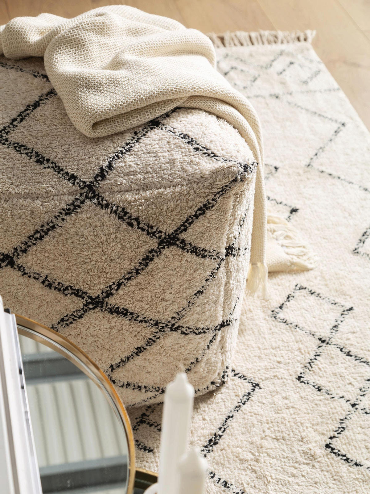 POUF Naomi Cream 45x45x45 cm - Creme, Textil (45/45/45cm) - benuta Nest
