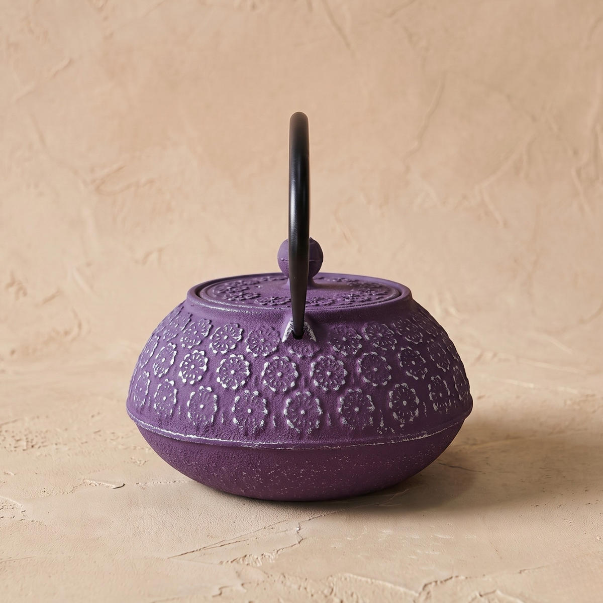 TEEKANNE Gusseisen mit Sieb Hanu Violett 1 l 18,5/16/16 cm - Violett, Metall (16/18.5cm) - AROMELIO