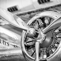 GLASBILD 30x30 cm Flugzeugpropeller - Anthrazit, Glas (30/30cm) - artissimo