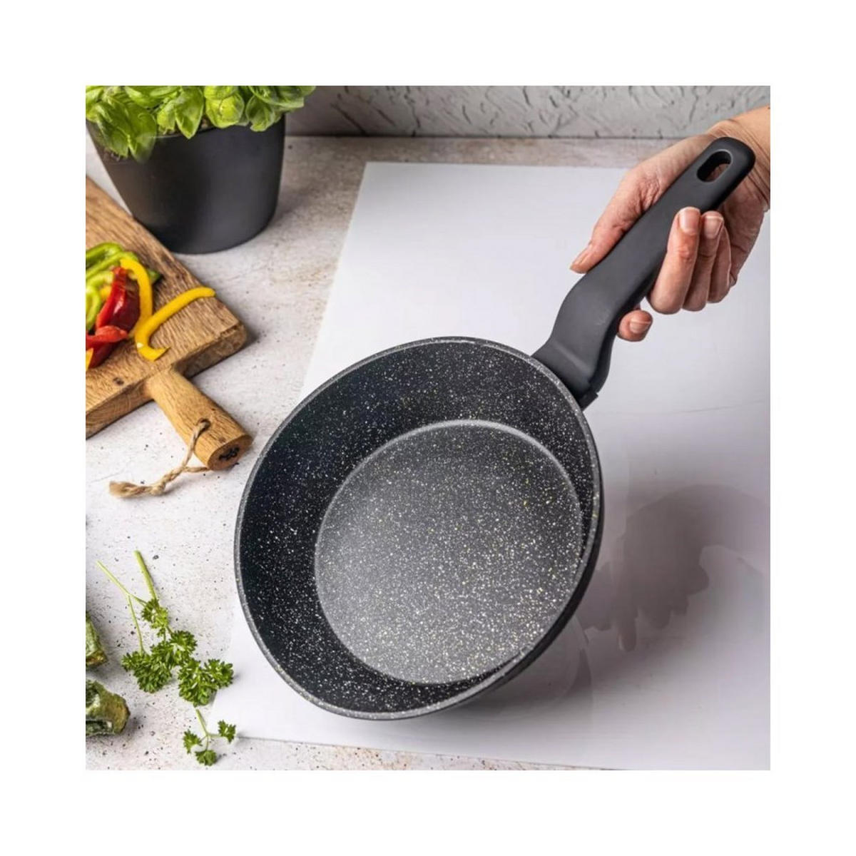 PFANNE Schwarz 20/20/4.5 cm KB7663 - Schwarz, Metall (20cm) - Klausberg 