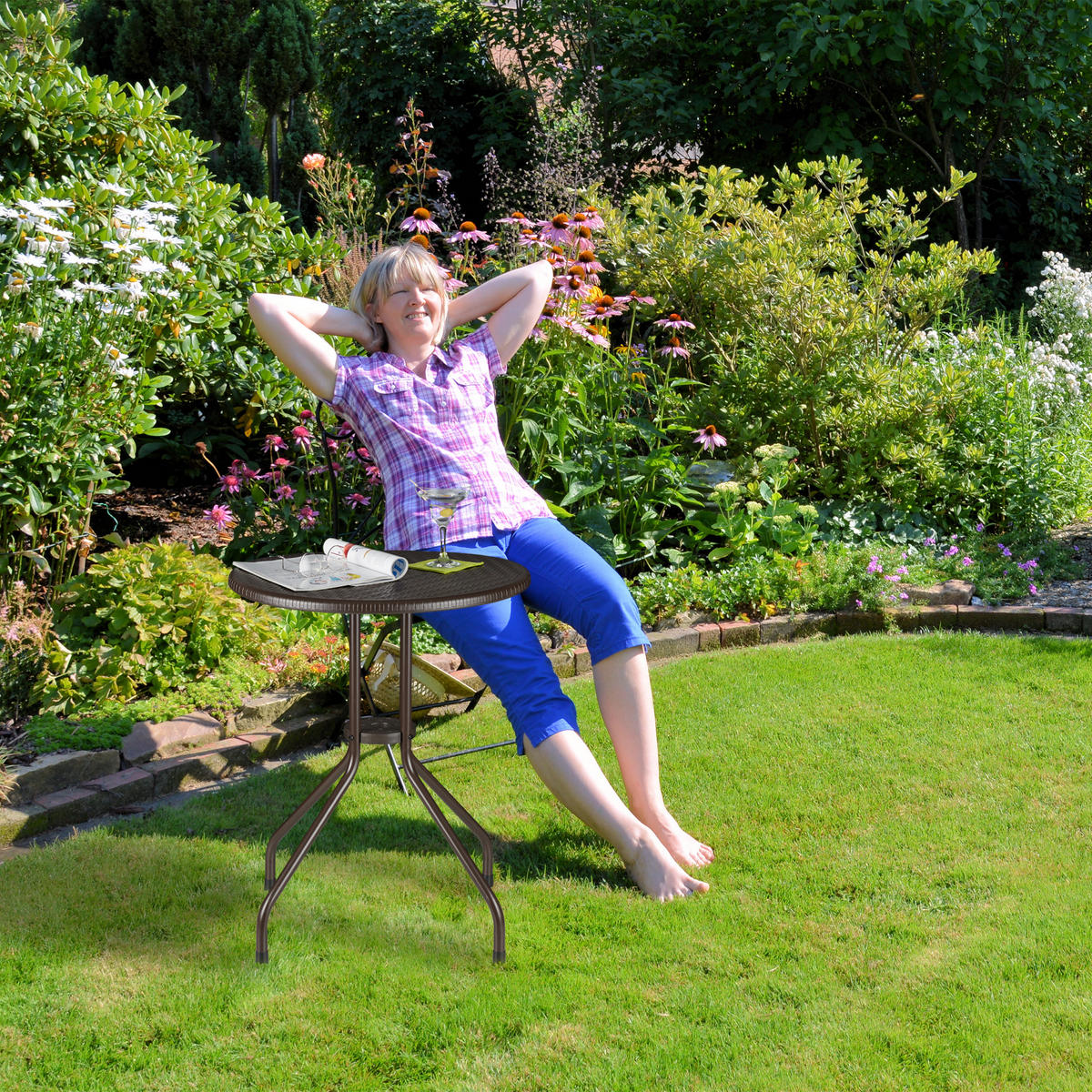 GARTENTISCH - Dunkelbraun, Kunststoff/Metall (60/60/74cm) - Relaxdays