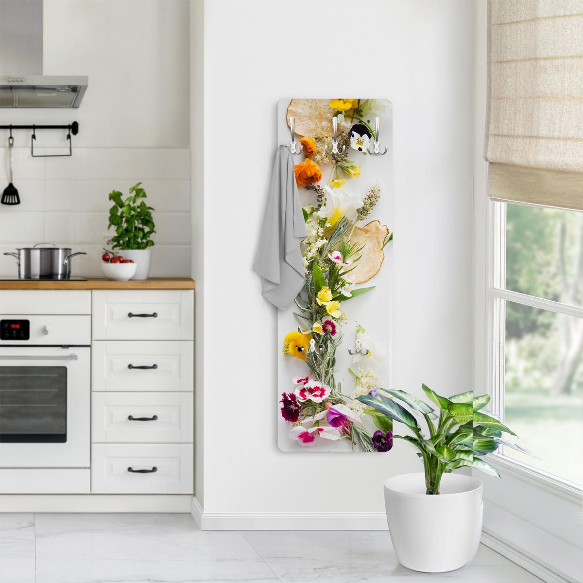WANDGARDEROBE - Frische Kräuter mit Essblüten 34/105 cm - Multicolor, Holzwerkstoff (34/105/1.6cm) - Bilderwelten