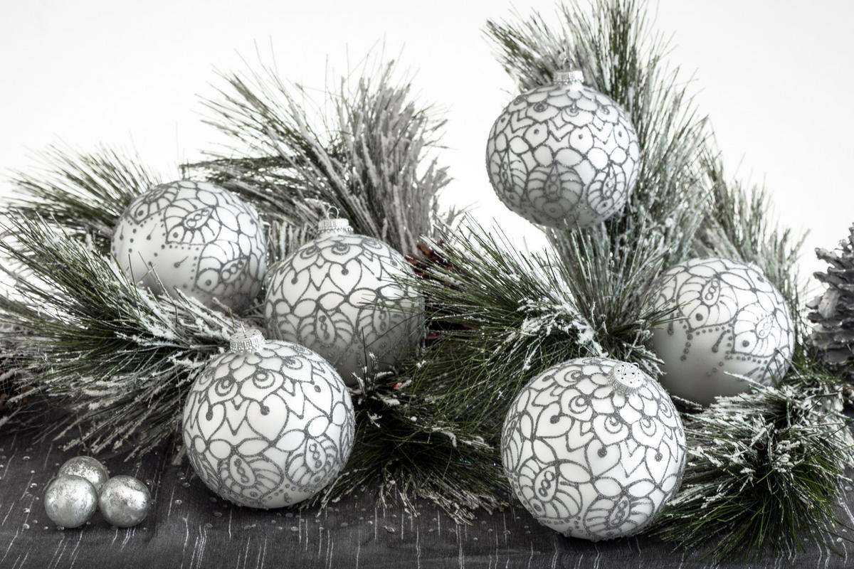 CHRISTBAUMKUGELN Halskette Gloria Silberfarbig 8cm (Glas / 6 Stk.) - Silberfarben, Glas (8/8/8cm) - Krebs Glas Lauscha