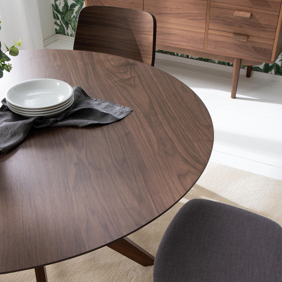 ESSTISCH - Gummibaum teilmassiv / Walnuss - Walnussfarben, Holzwerkstoff (120/120/75cm) - home24