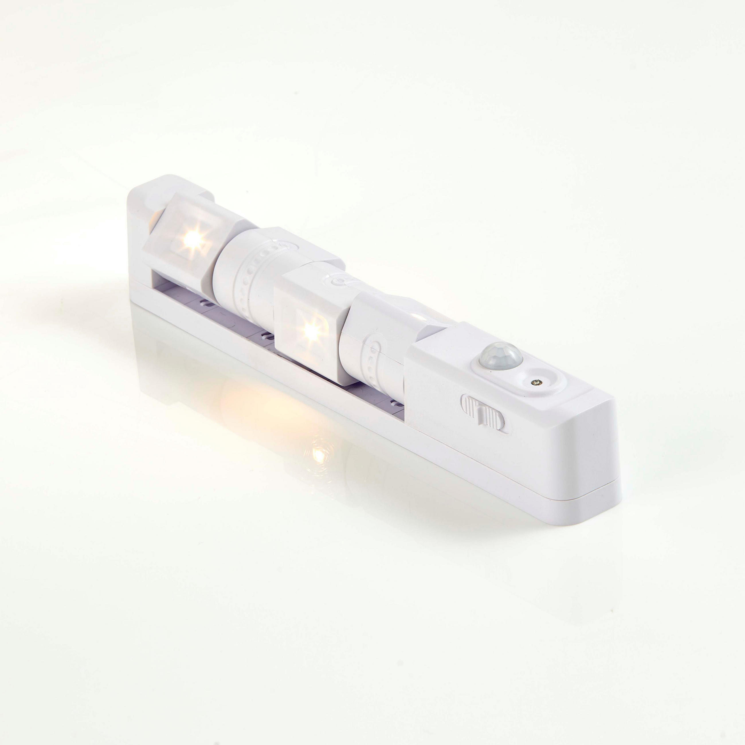 LED-SENSORLEUCHTE - mit 4 drehbaren Leuchtelementen und Bewegungsmelder für Akzentbeleuchtung, inkl. Batterien - Weiß, Kunststoff (4.1/3/20cm) - Northpoint