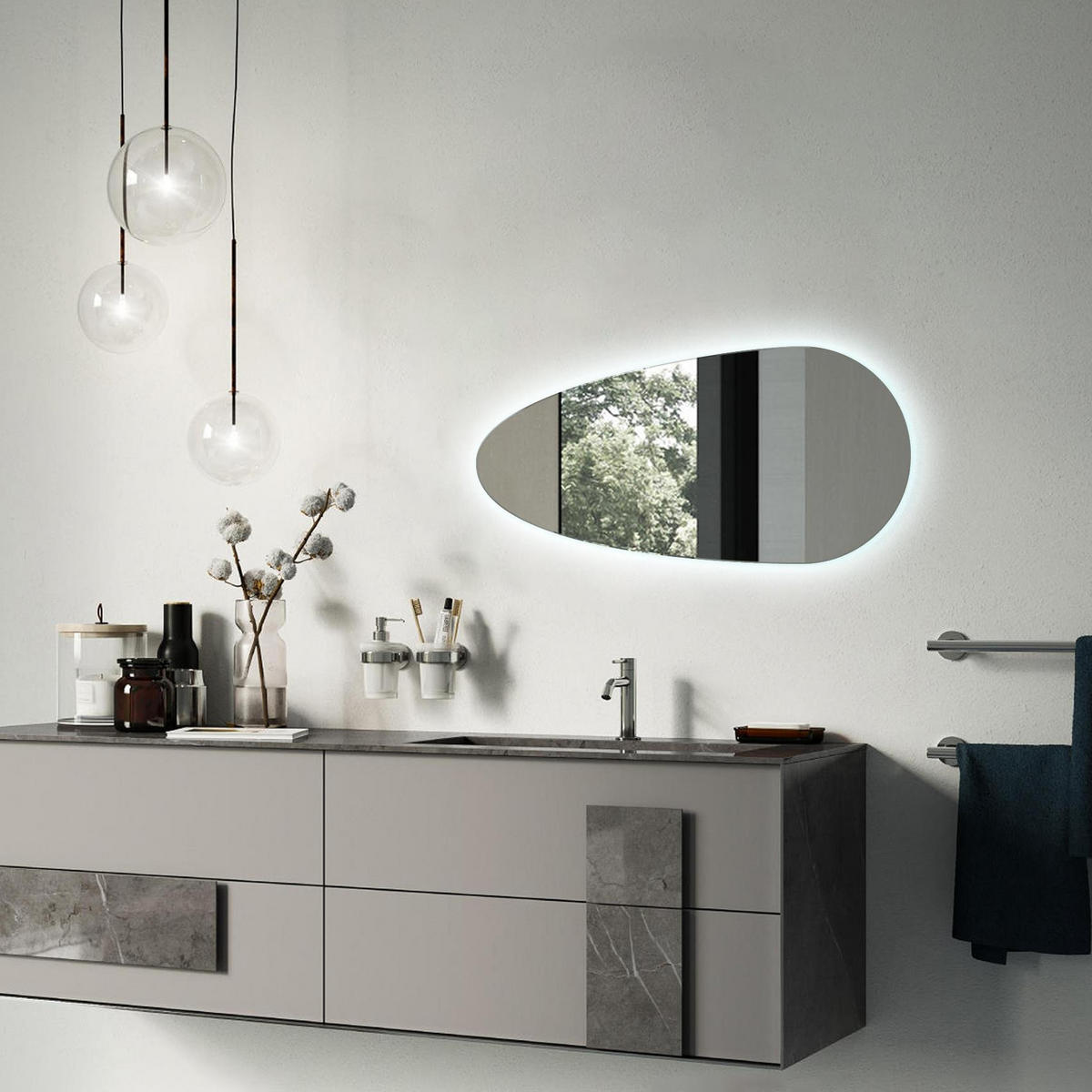 LED SPIEGEL 50 x 100 cm Tropfenform Kaltweiß 6500K - Transparent, Glas (50/100/0.4cm) - TULUP