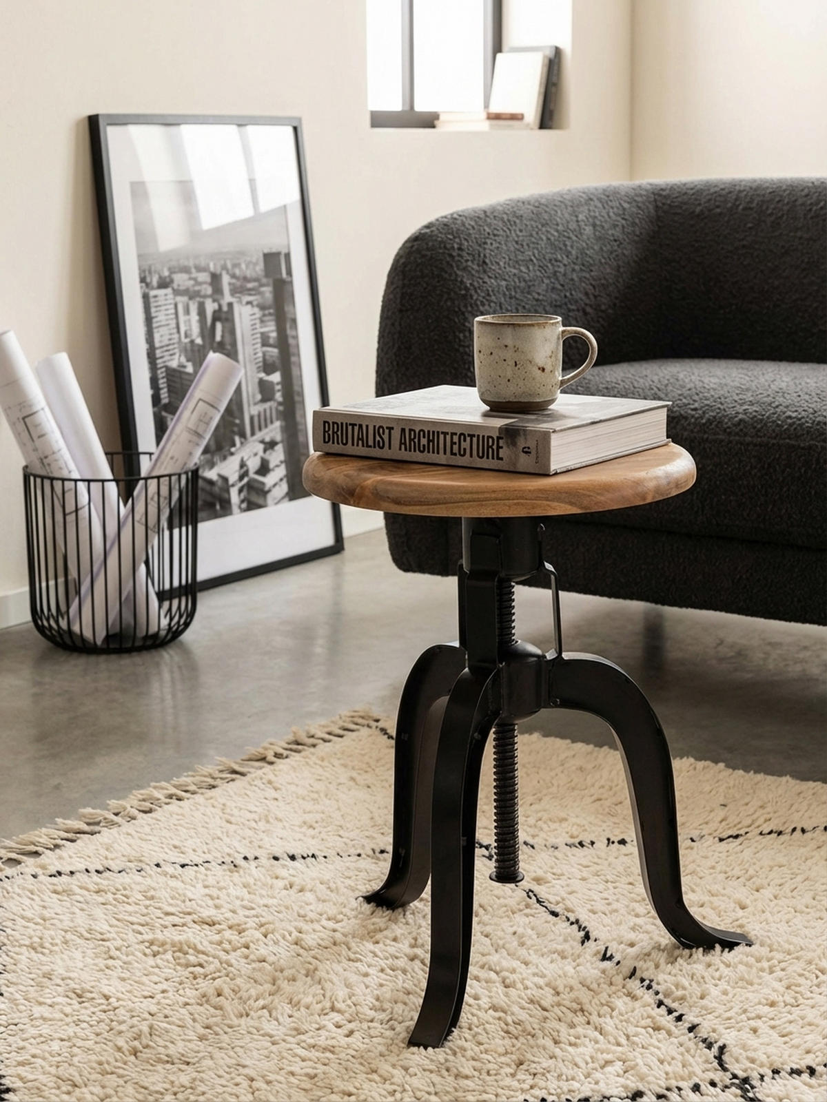 DREHHOCKER – Akazie Massivholz/Eisen, höhenverstellbar, Industrial-Stil - Schwarz/Braun, Holz/Metall (39/48/39cm) - KADIMA DESIGN