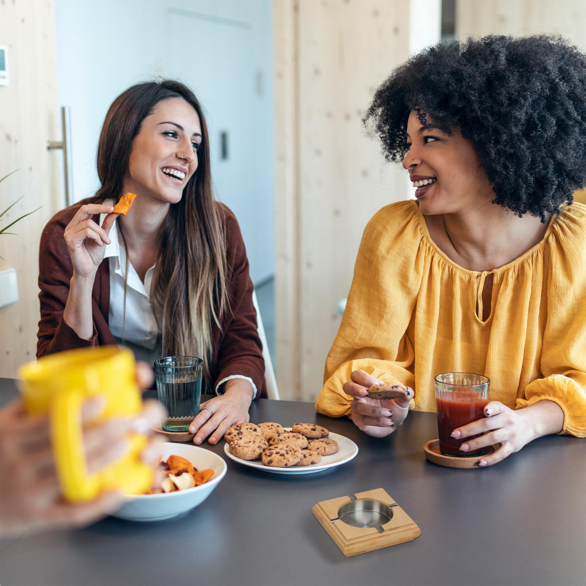ASCHENBECHER - Hellbraun, Holz/Metall (10cm) - Relaxdays