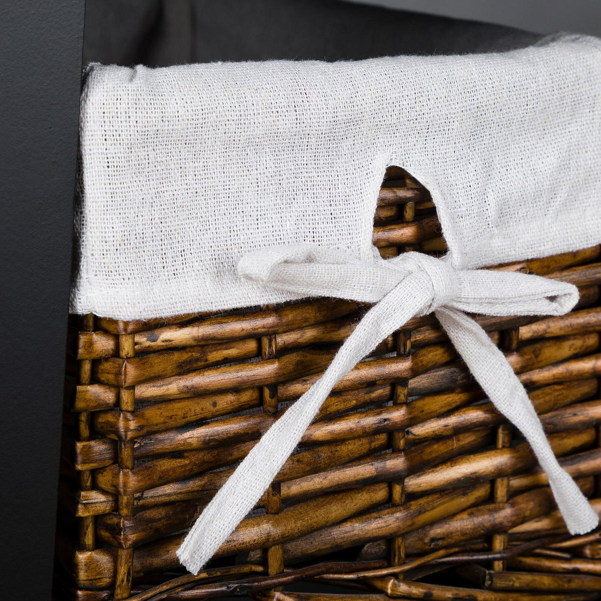 NACHTTISCH NOKOMIS - Schwarz, Holz (28/46/31cm) - IDIMEX