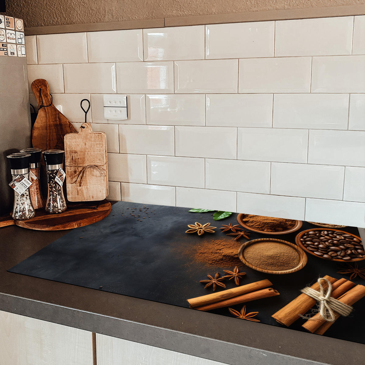 HERDABDECKPLATTE Zimt - Beton - Kaffee - Zimtstangen - Gewürze Induktionsmatte 83x51 cm - Mokka, Kunststoff (83/51.5/0.2cm) - MuchoWow