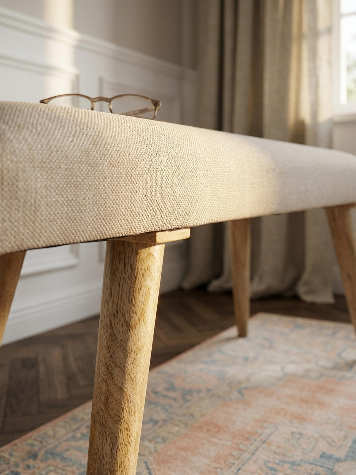 SITZBANK SILE Retro Stil Stoffbezug Massivholz, Beige 117x38x51 cm - Beige/Braun, Mangoholz/Textil (117/51/38cm) - KADIMA DESIGN