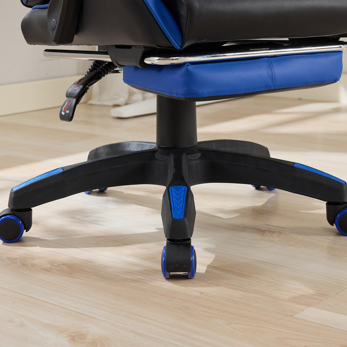 STUHL B64 / T58 / H116.5-126 cm,, Rennsport-Design, 360° drehbar und höhenverstellbar, Schwarz und Blau - Blau, Kunststoff (58/116.5/64.5cm) - Redom