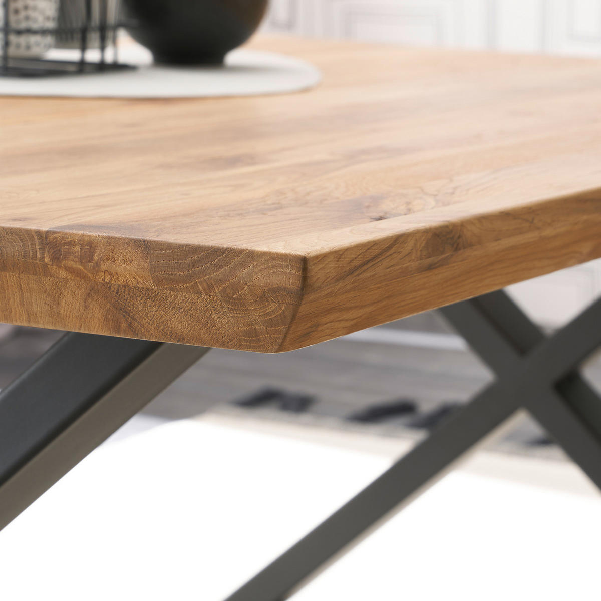 COUCHTISCH - Eiche / Schwarz - Eiche massiv / Eisen - Eichefarben/Schwarz, Holz/Metall (70/110/45cm) - home24
