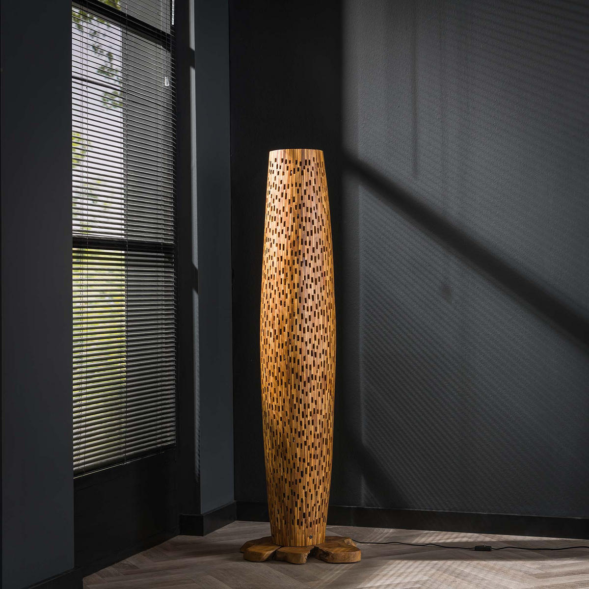 STEHLEUCHTE Balken Braun 40/40/ 145 cm - Braun, Holz (40/40/145cm) - Hoyz Collection