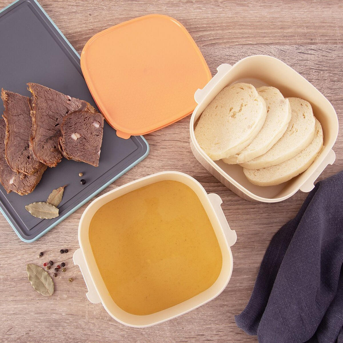 LUNCHBOX 4-stöckige aus Kunststoff 2 l 3 x 1,15 l - Orange, Kunststoff (15/37/15cm) - Orion 