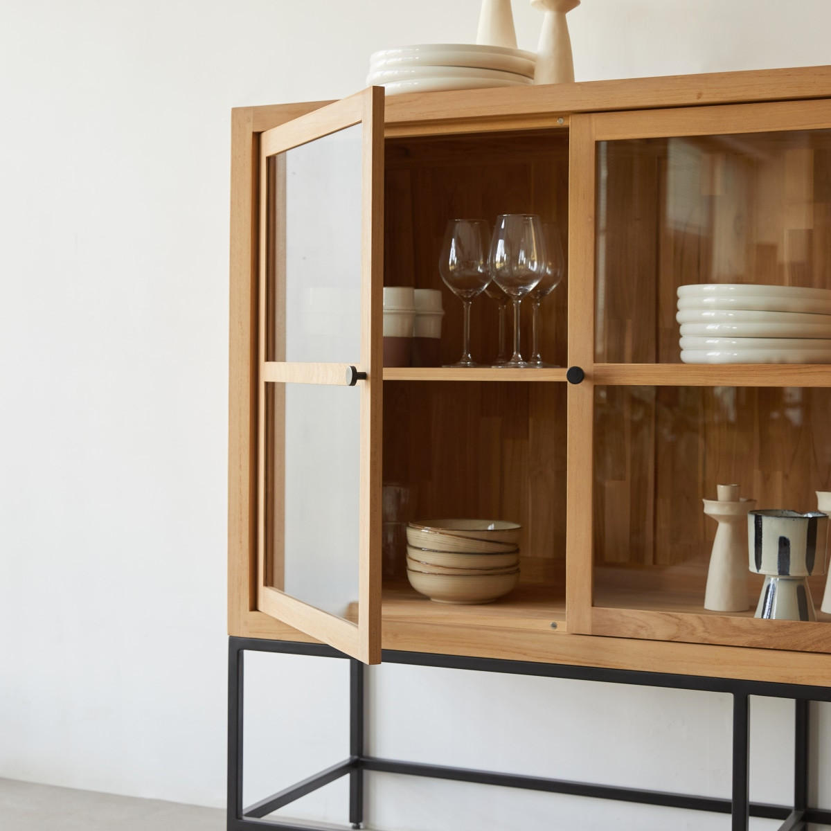 VITRINENSCHRANK Babeth Natur aus Teak - Naturfarben, Holz (160/122/45cm) - Tikamoon