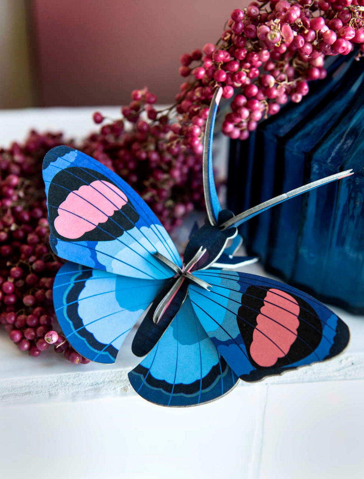 WANDDEKO Pfauenauge 16/6 cm - Blau/Pink, Wellpappe (16/6/17cm) - KUNSTLOFT