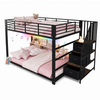 ETAGENBETT aus MDF und Metall 140x200 cm Schwarz mit Stauraumtreppe, LED-Lichtband und USB-Anschlüssen - Schwarz, Holzwerkstoff (140/200cm) - Modfu