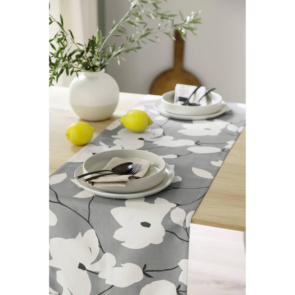 STOLOVÝ behúň FLEUR - sivá, textil (150/40/0.5cm) - Schöner Wohnen