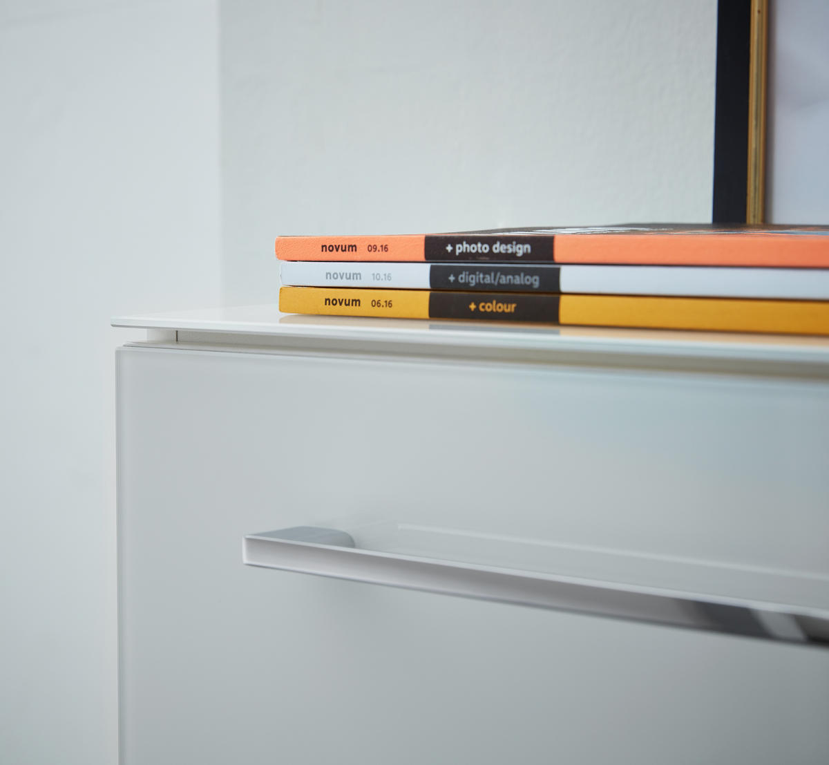 BÜRO-SET MUENCHEN 3-teilig Weiß | 2 Kommode x Regal | Glas Front & Abschließbar - Weiß, Holzwerkstoff/Metall (240/120/37cm) - KADIMA DESIGN