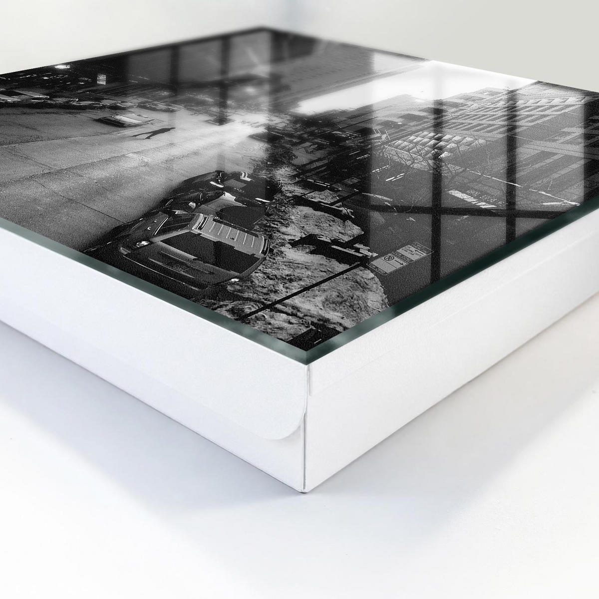 SCHLÜSSELBOX Weiß 30x30 cm – Türöffnung nach rechts - Alltagsleben in der Stadt - Weiß, Metall (30/30/5cm) - TULUP