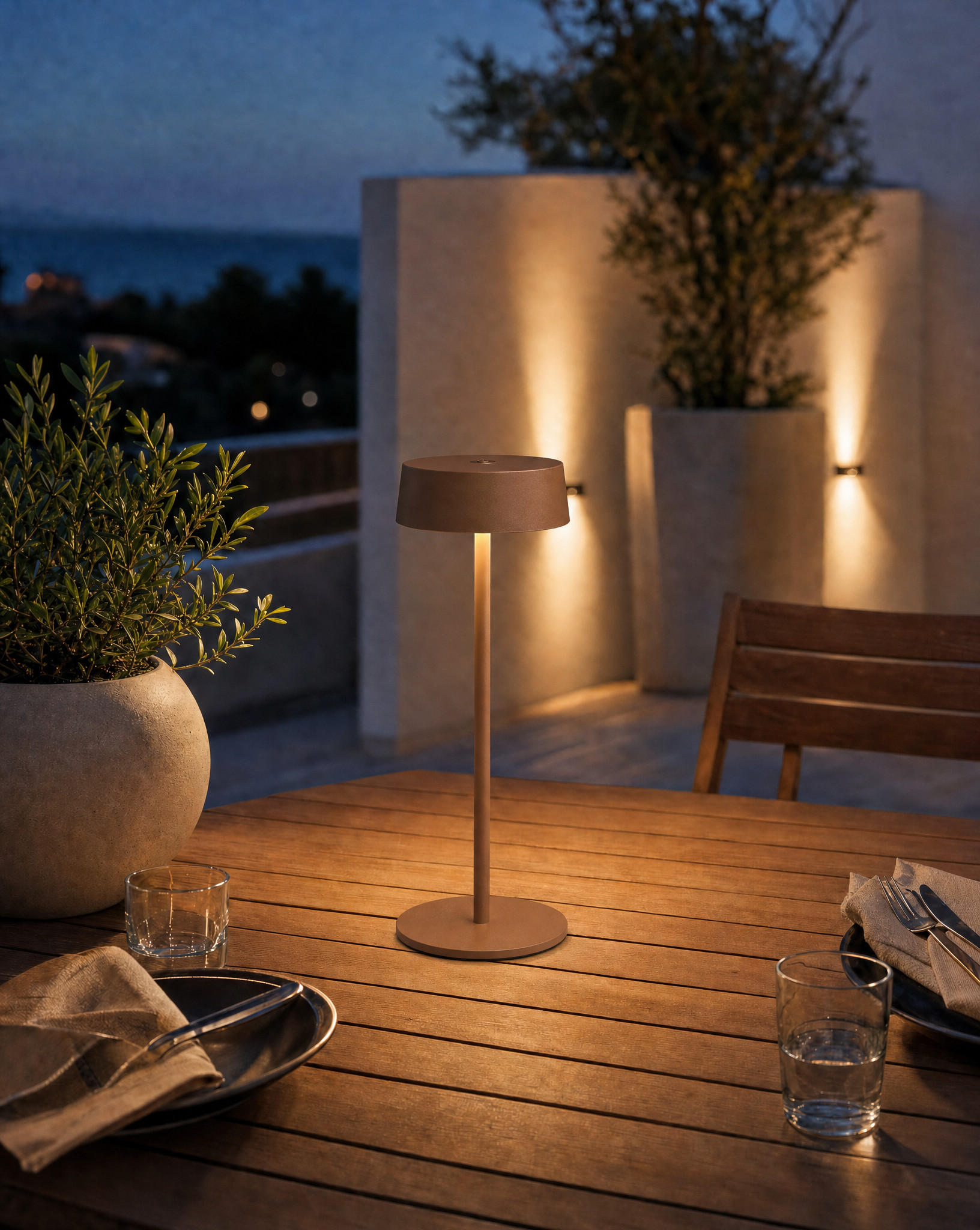 Northpoint Led-Tischleuchte Braun 13.5x36x13.5 cm