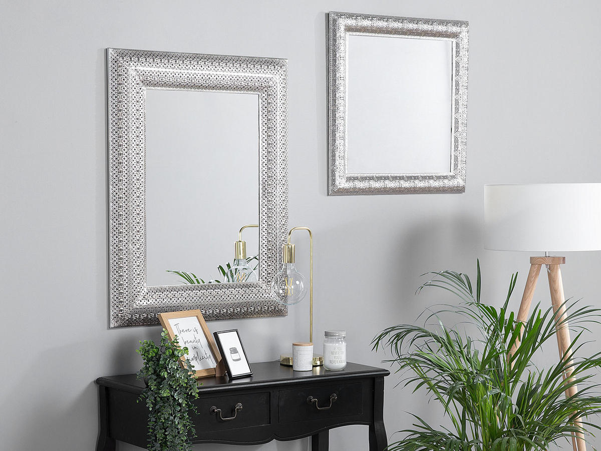 WANDSPIEGEL silber quadratisch 65/65 cm Cavan - Silberfarben, Metall (65/65/4cm) - Beliani
