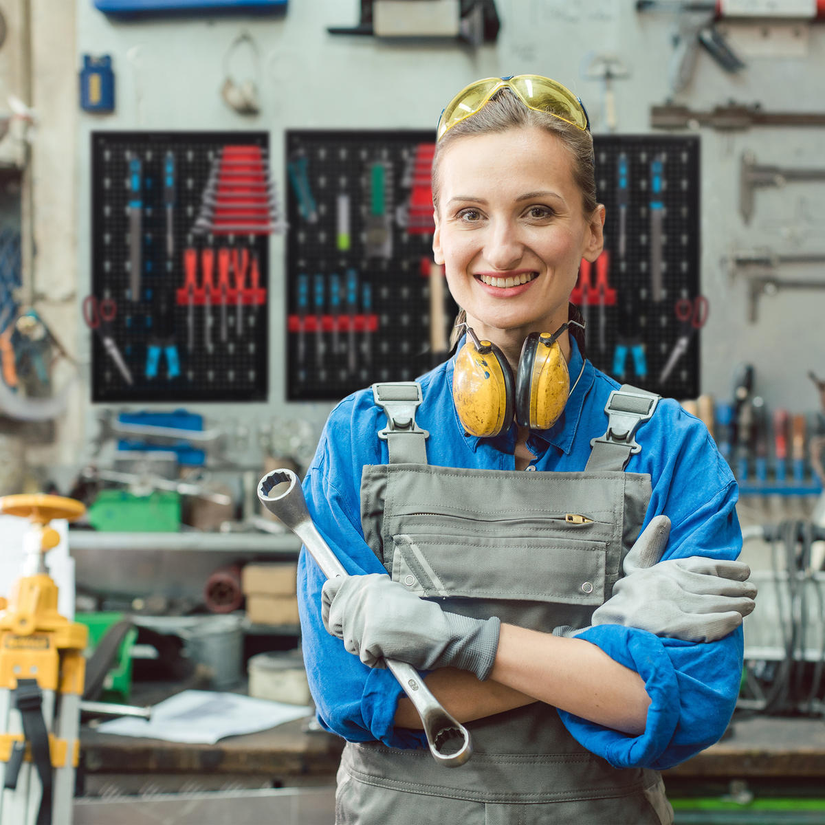 3XWERKZEUGWAND - Schwarz, Metall (39/60/2cm) - Relaxdays