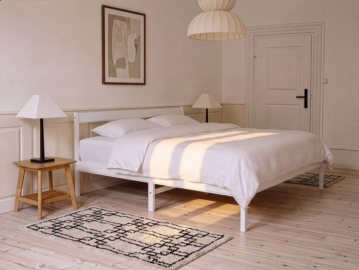 BETT mit Lattenrost 140/200 Kiefernholz Weiß Madone - Weiß, Holz (140/200cm) - Beliani