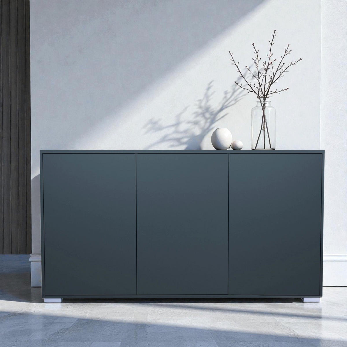 SIDEBOARD Elena, Kommode mit Push-to-Open, Made in Germany, Moderner Schrank, Anthrazit matt (152,5 x 83 x 37 cm) - Anthrazit, Holzwerkstoff (152.5/83/37cm) - InnoFurn