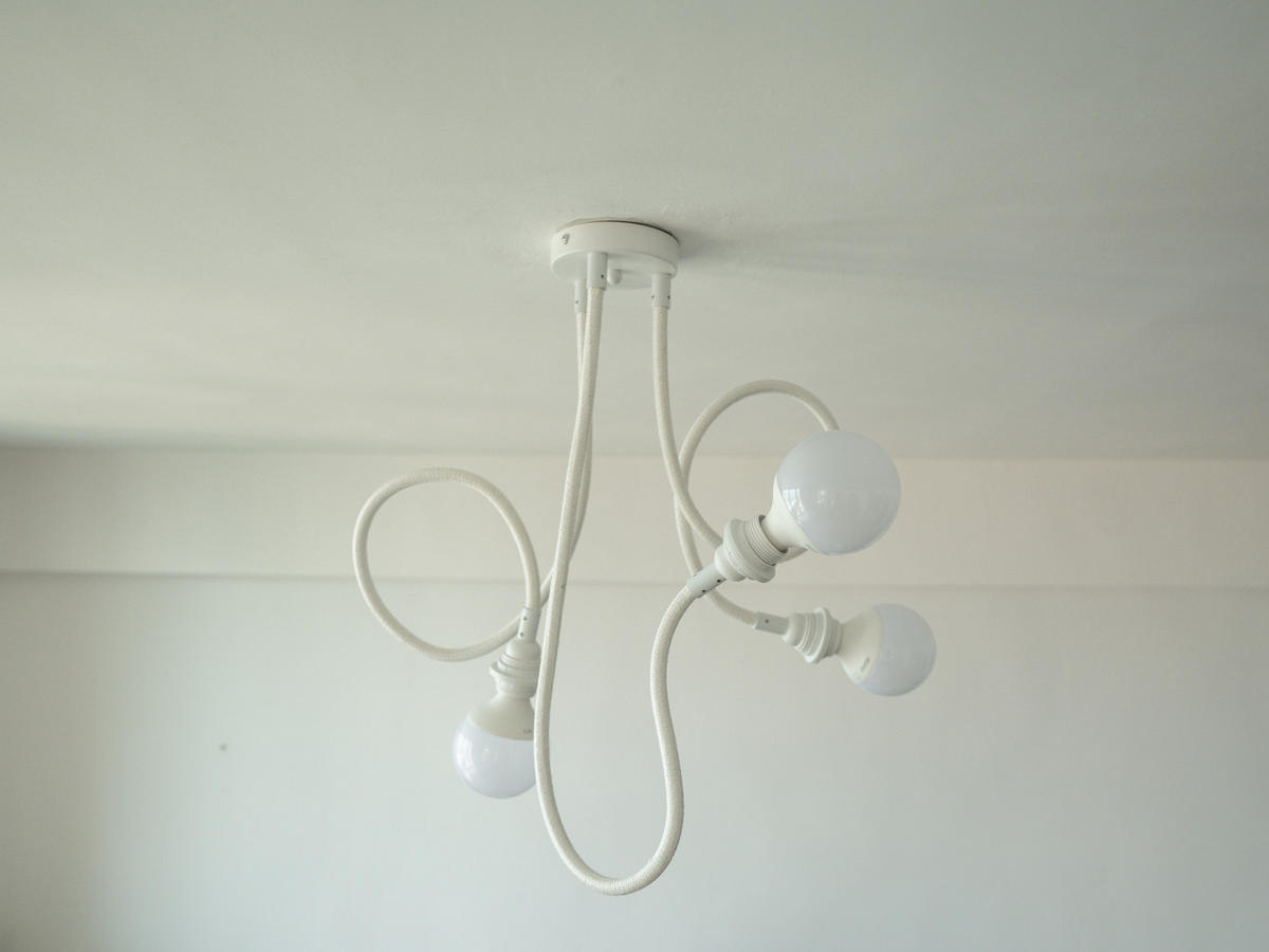 PENDELLEUCHTE TWIST 3 Flammig - Weiß, Naturmaterialien (90/12/90cm) - HOOPZI
