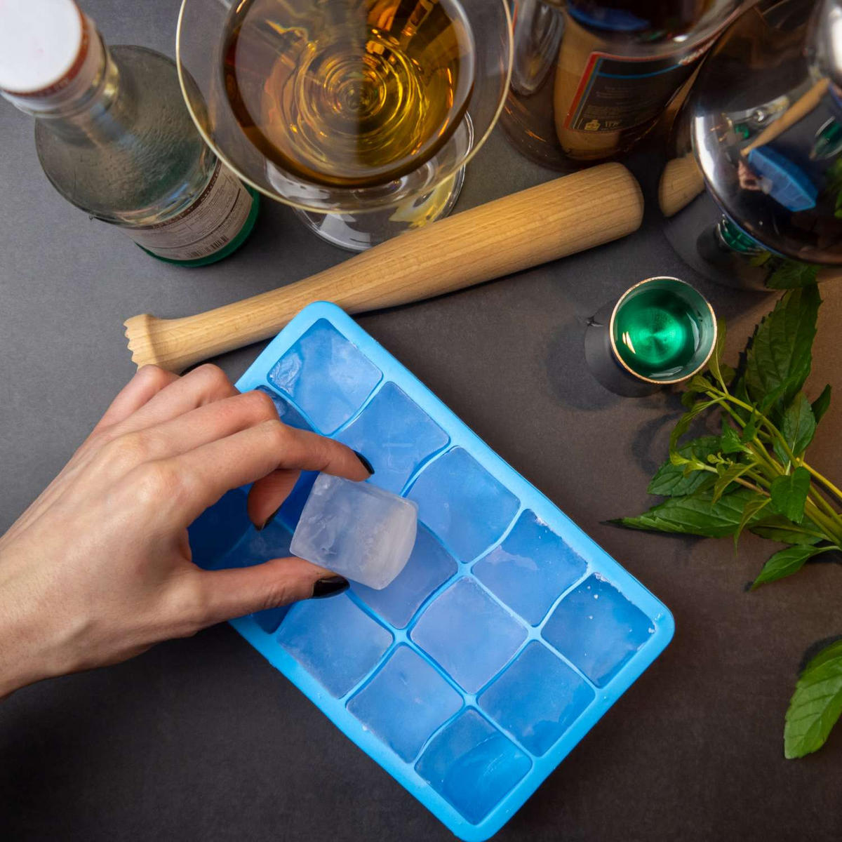 EISWÜRFELFORM - Blau, Kunststoff (11/3.5/18cm) - Intirilife