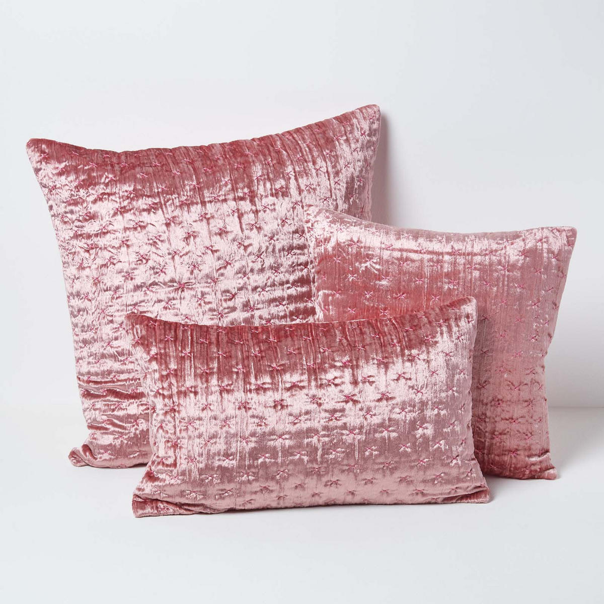 KISSENHÜLLE Pannesamt bestickt 55/55 cm - Altrosa, Textil (55/55cm) - Homescapes