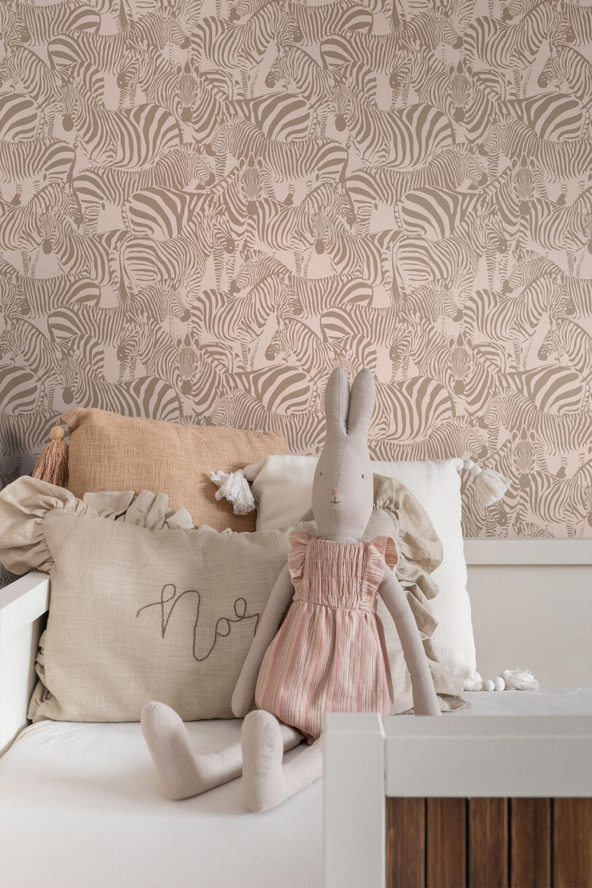 TAPETE Zebras 50 x 900 cm - Pink, Papier (50/0.1cm) - ESTAhome