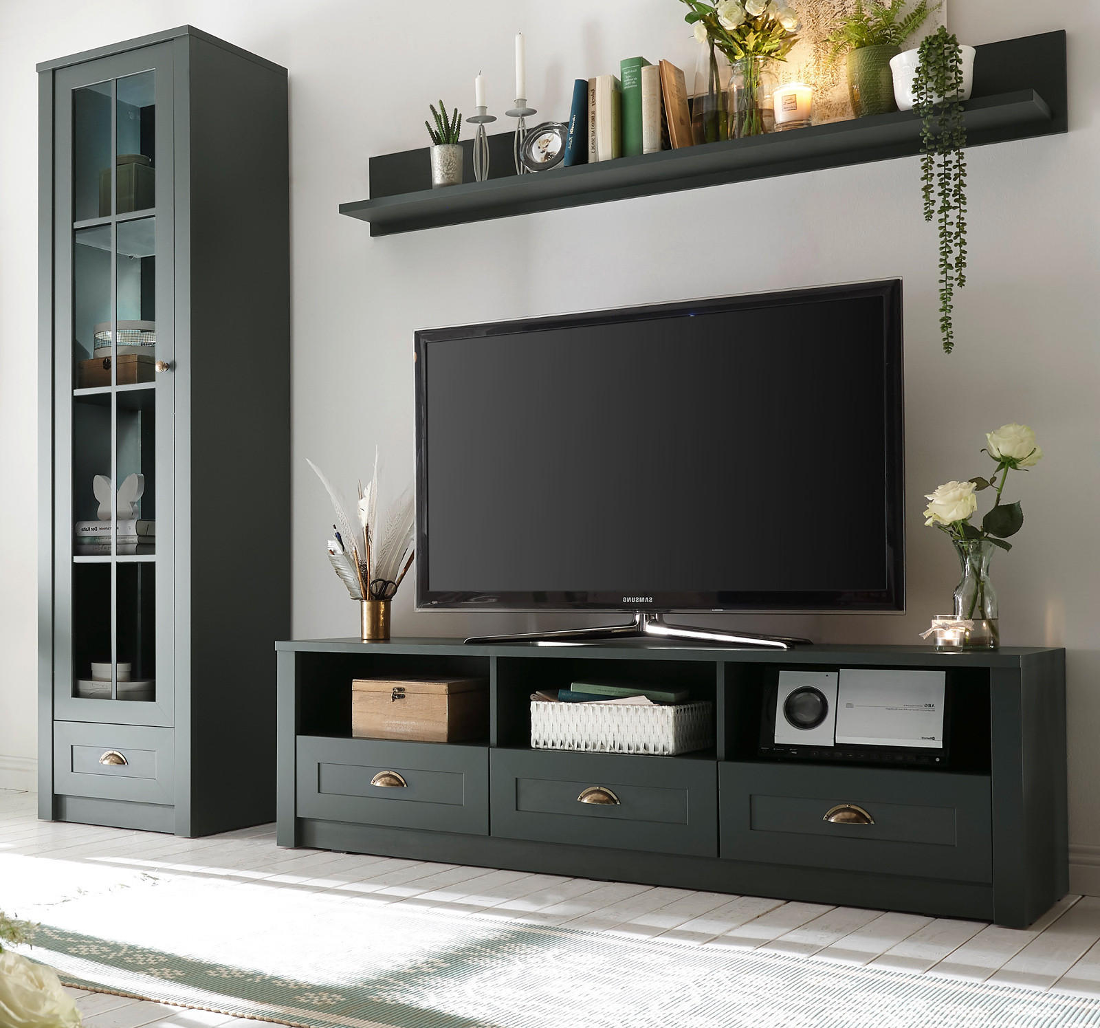 WOHNWAND grün 3-teilig 230 cm, Wohnkombination im Landhaus-Stil - Chromfarben/Schwarz, Glas/Holzwerkstoff (230/198/43cm) - Furn.Design