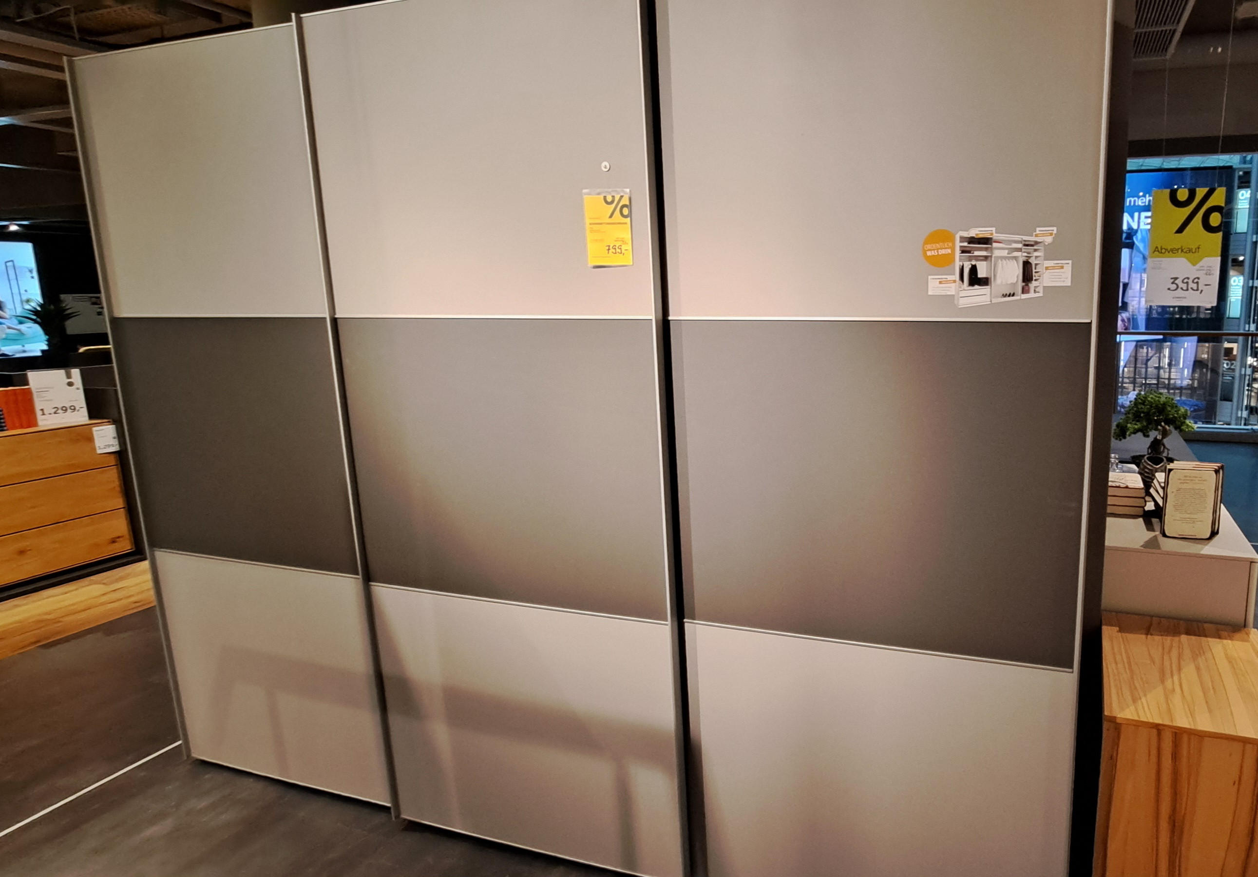 SCHWEBETÜRSCHRANK PRIMO