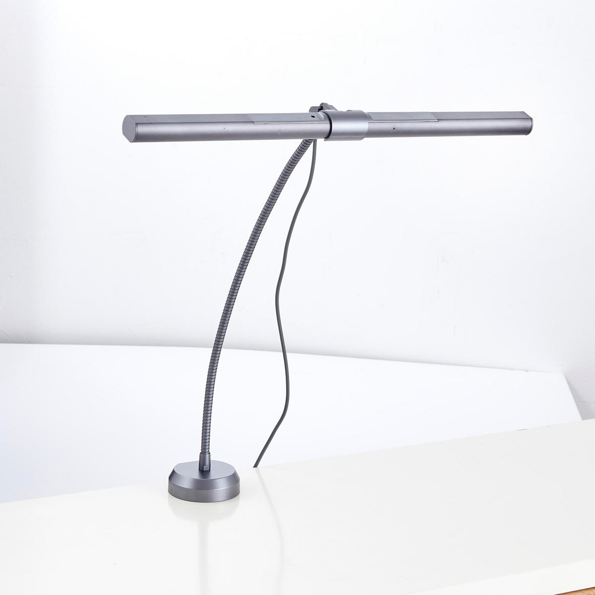 LED-MONITORLEUCHTE - dimmbar mit Schwanenhals, Tisch- und Wandhalterung sowie Farbwechselfunktion, 44 cm - Grau, Kunststoff (8.8/44/8.2cm) - Northpoint