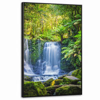 LEINWAND Bilder mit Rahmen - Dschungel - Wasserfall - Australien - Pflanzen - Natur - 90x140 - Dunkelgrün, Textil (90/140cm) - MuchoWow