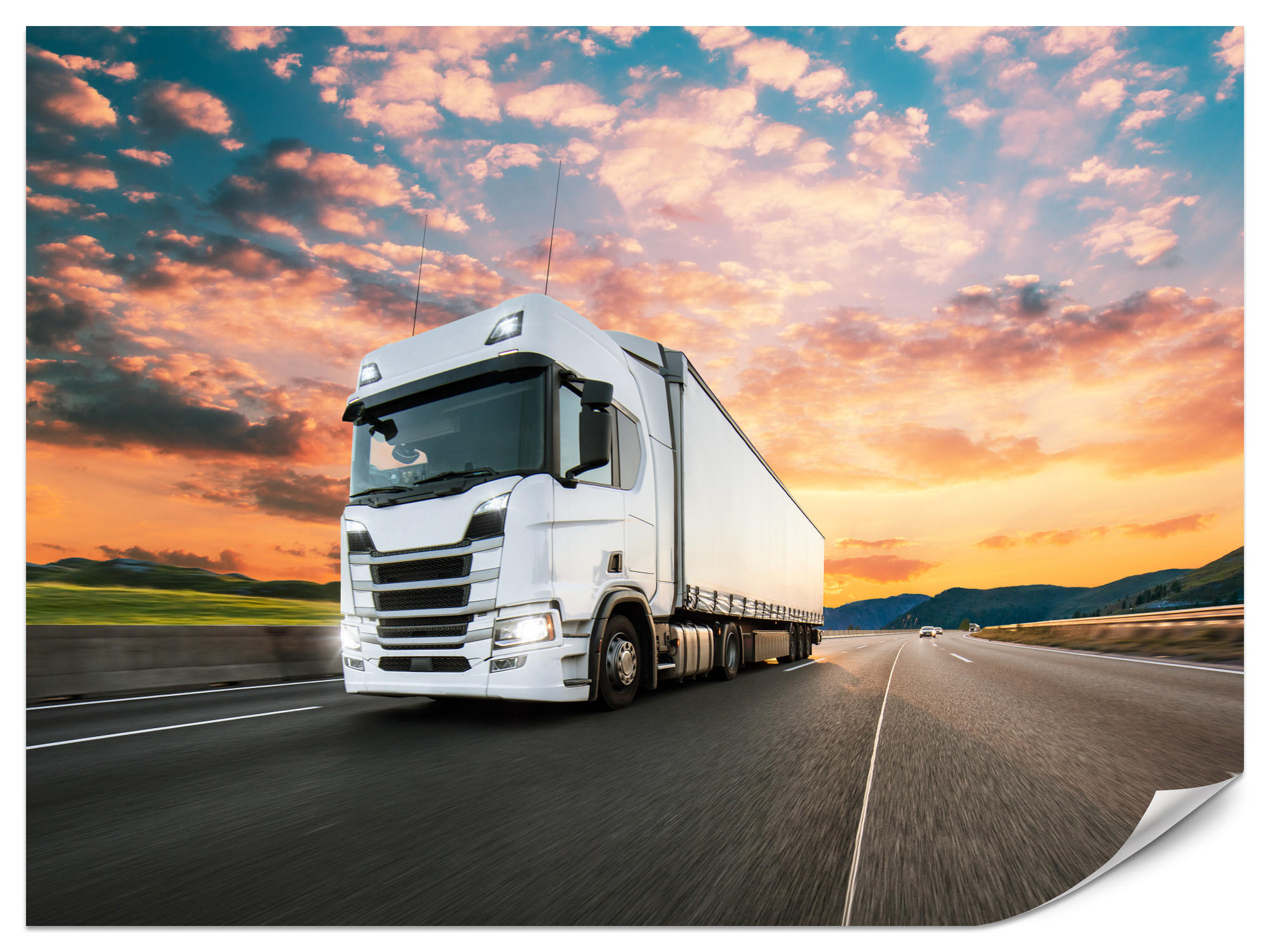 FOTOTAPETE Ein Lastwagen Autobahn Sonnenuntergang Berge 200x140 - Rosa/Orange, Papier (200/140cm) - Muralo