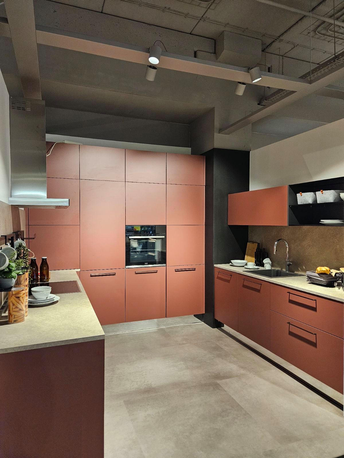 Ugradna kuhinja brenda Dieter Knoll - salonski eksponat - Dieter Knoll