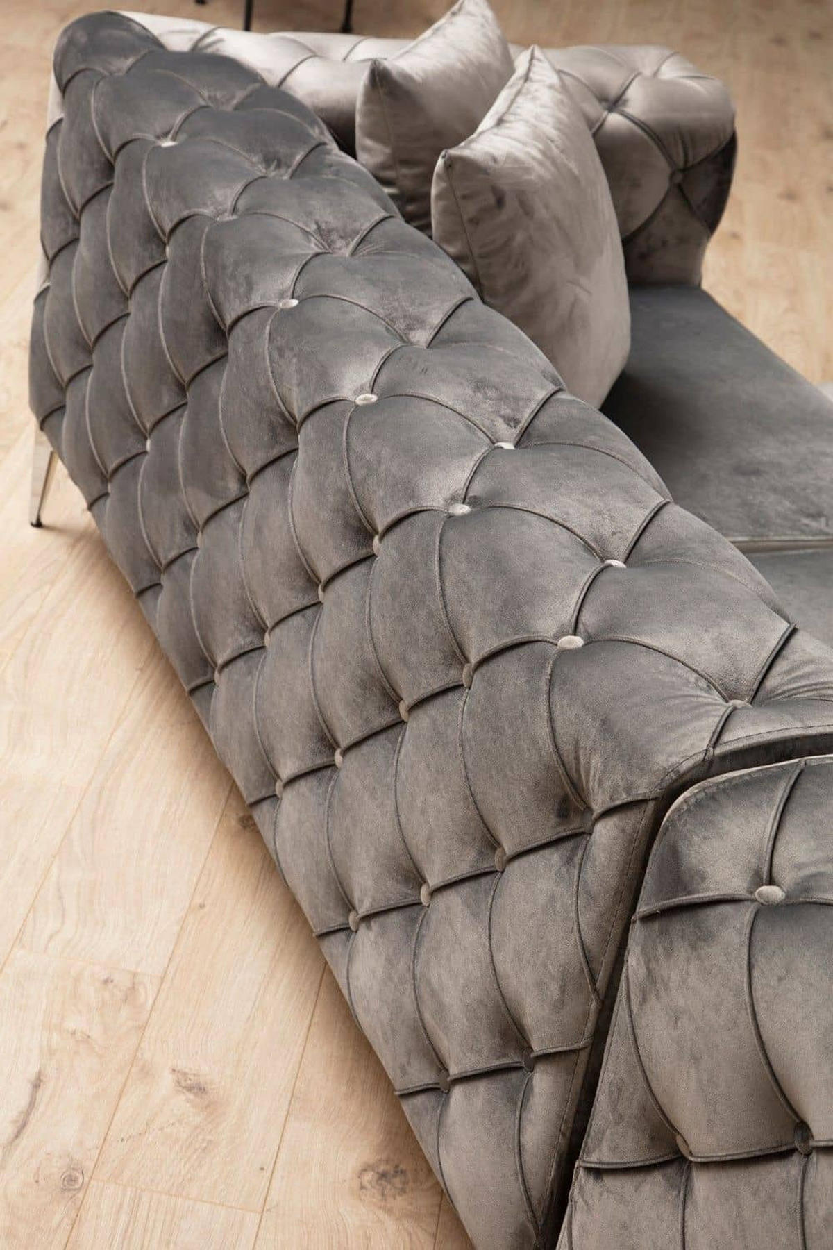 ECKSOFA mit großzügiger XXL Sitzfläche für die ganze Familie - Chromfarben/Anthrazit, Holz/Textil (270/310cm) - myHomelando
