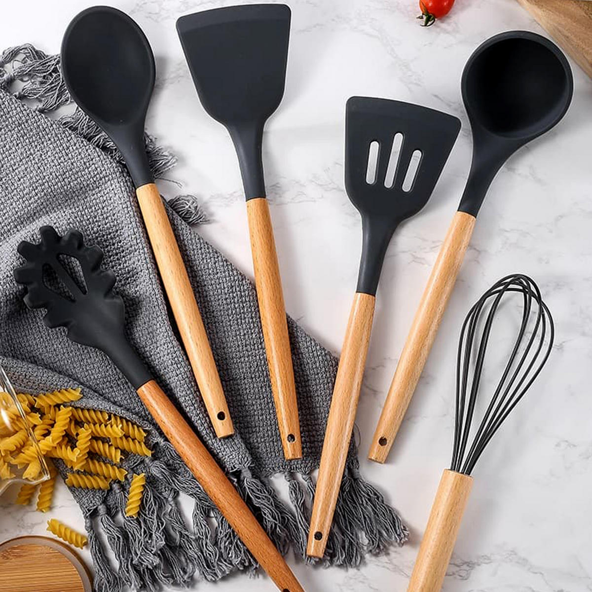 KÜCHENHELFER-SET, praktisches Küchenutensilien‑Set mit Kochbesteck, Reinigungsschwämmen und Aufbewahrungszubehör für den Haushalt - Schwarz, Kunststoff - Joyfair