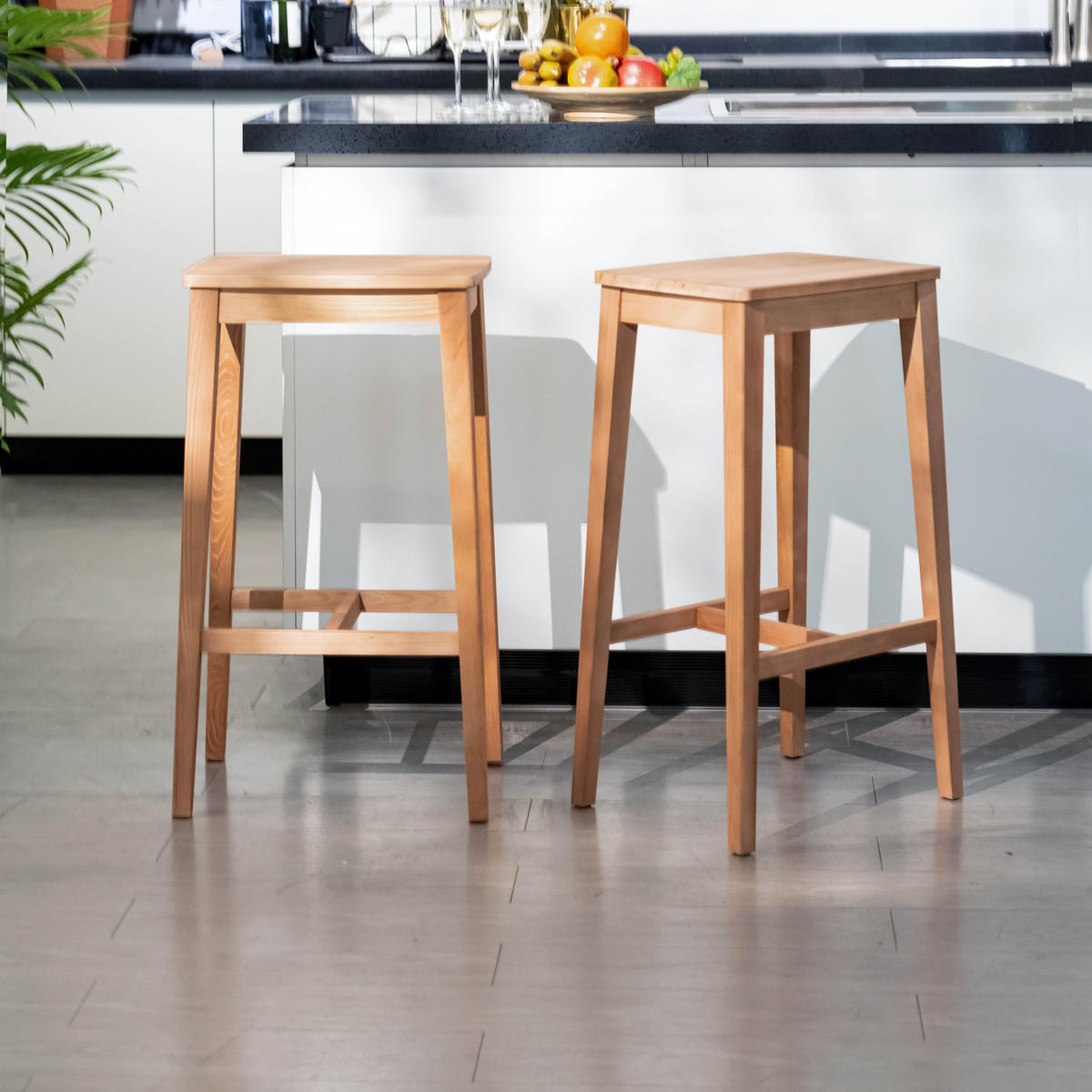 HOCKER 2er-Set Holz - Walnussfarben, Holz (40/74/44cm) - Urban Meuble