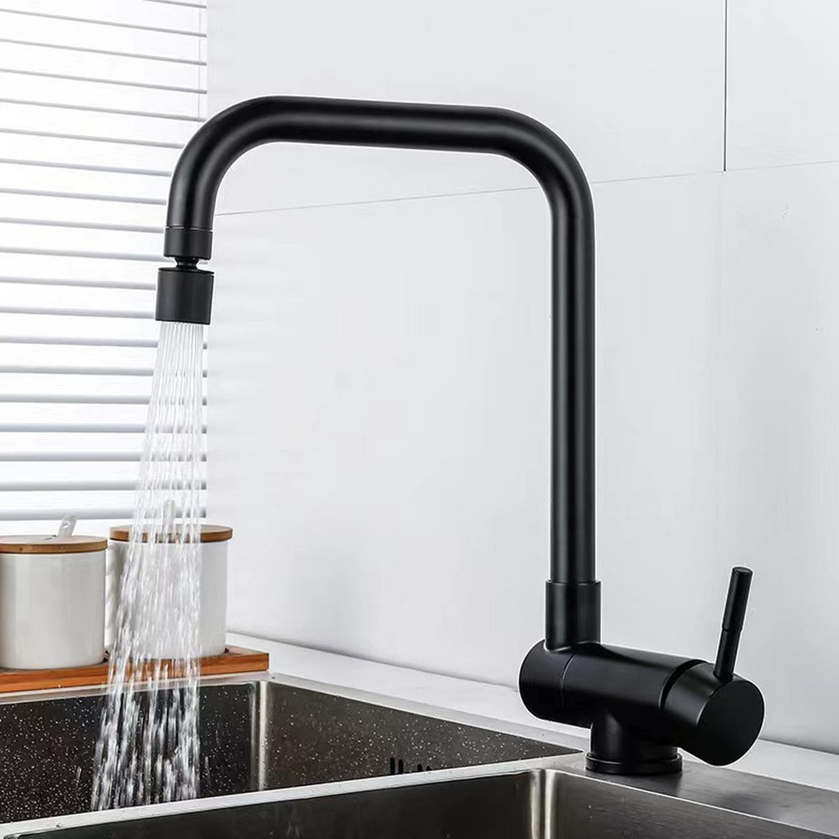 BADEZIMMERARMATUR ，34*20.2cm，schwarz - Schwarz, Metall (40/10/25cm) - Vallsero