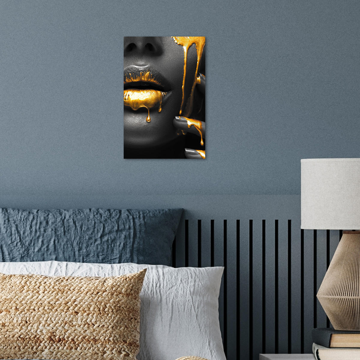 POSTER Frau - Schwarz - Gold - Gesicht - Lippen 20x30 cm - Goldfarben, Papier (20/30/0.1cm) - MuchoWow