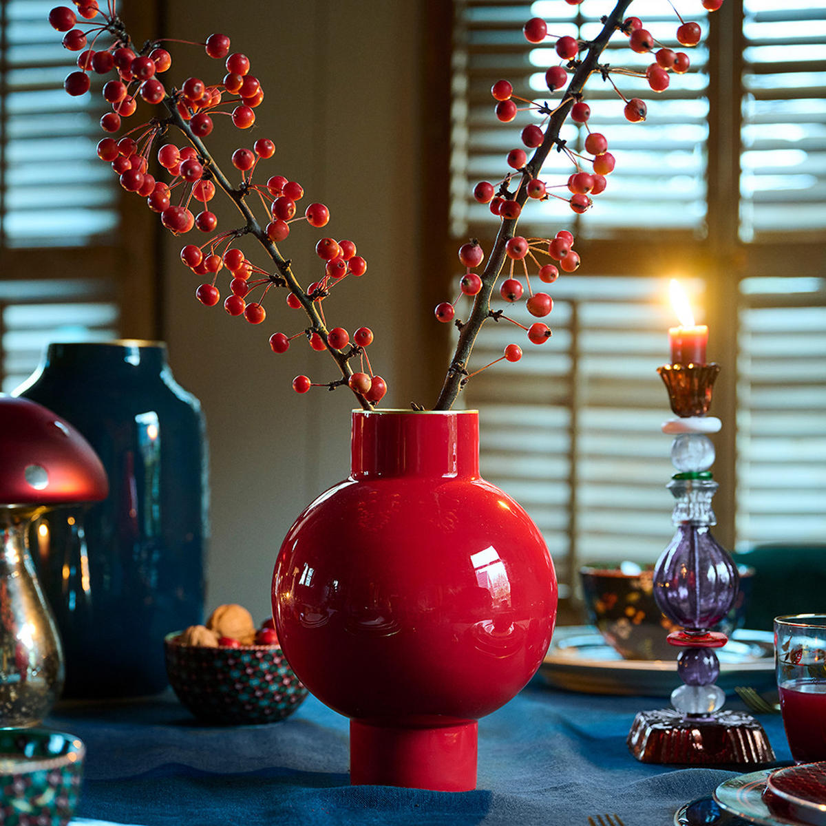 VASE Metal small red 18x24 cm - Rot, Metall (24cm) - Pip Studio